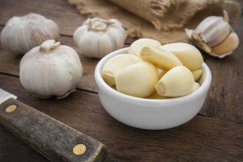 bulbs-and-bowl-of-garlic-500x334